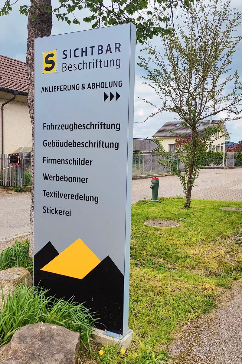 Stele Sichtbar Beschriftung Belp